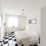 Residenza Il Sole Bed & Breakfast 4*